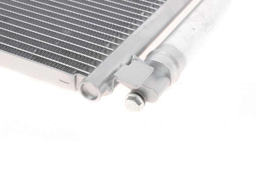 Радіатор кондиціонера BMW 1 (F20/F21)/3 (F30/F80) 11- B37/B38/B47/B48/B58/N13/N20/N26/N47/N55 06005434 фото