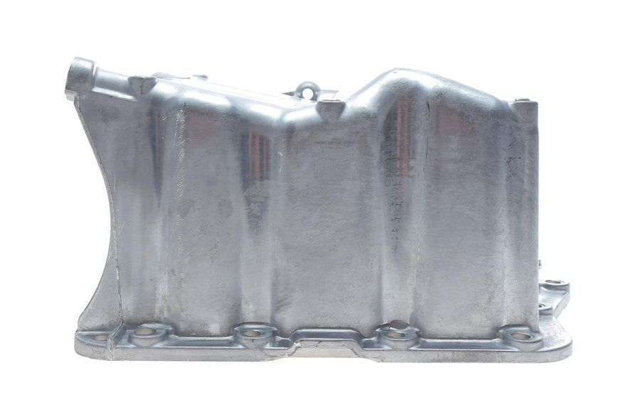 Піддон масляний з отвором під датчик Skoda Fabia (15-), Octavia (13-)/VW Caddy (16-), Golf (13-)16, Jetta (15-), Polo (15-) (11031791901) VIKA 11031791901 фото